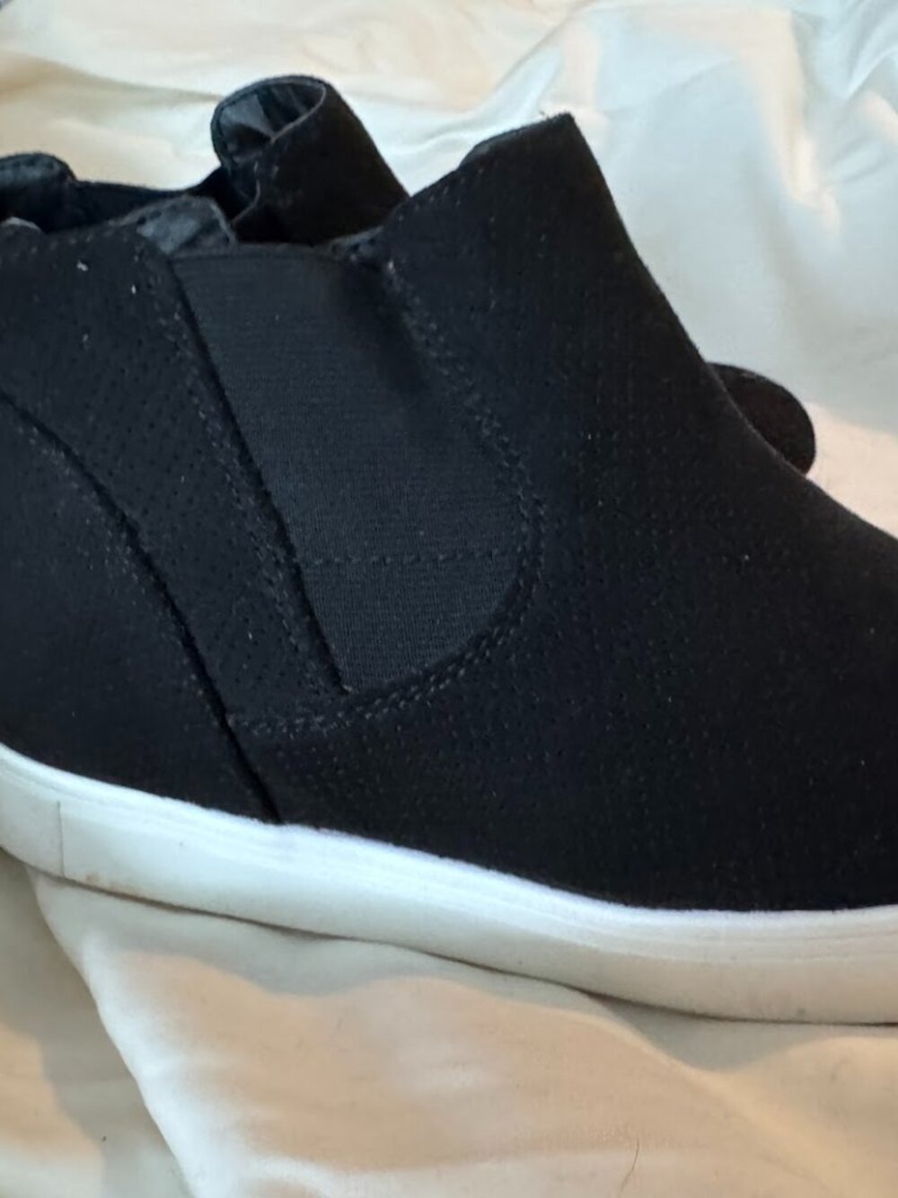Time and Tru Black Memory Foam Ankle Booties 8W